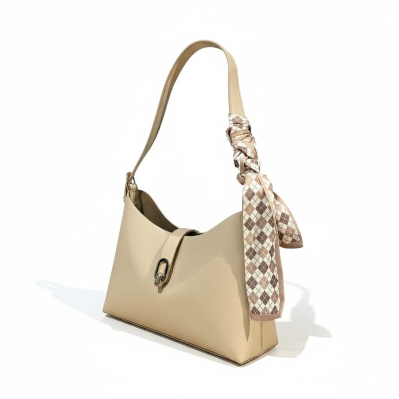 Fular Detaylı Kol Çantası