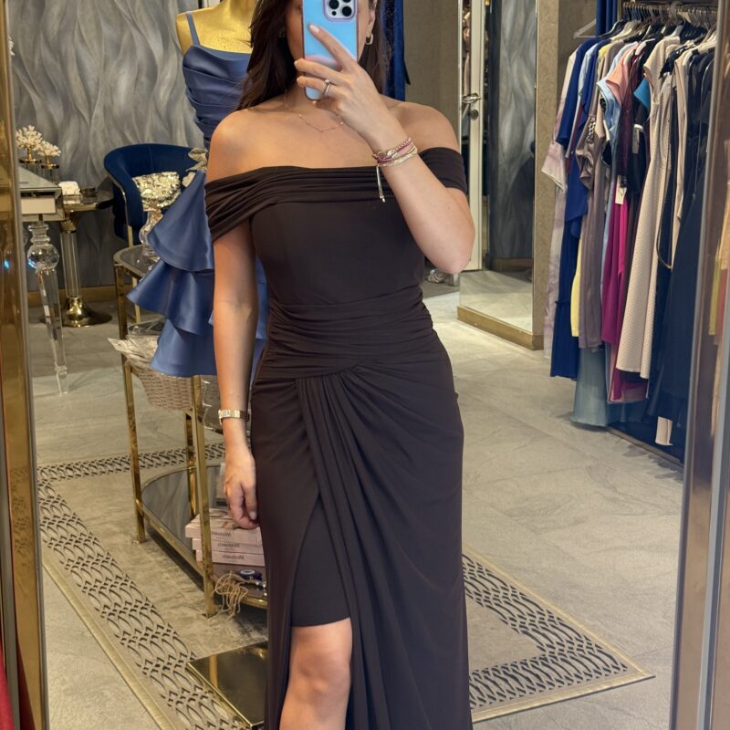 Melinda Uzun Abiye